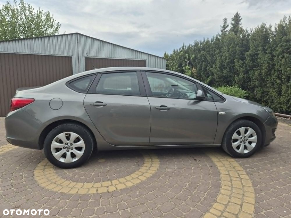 Opel Astra 1.6 Business - 10