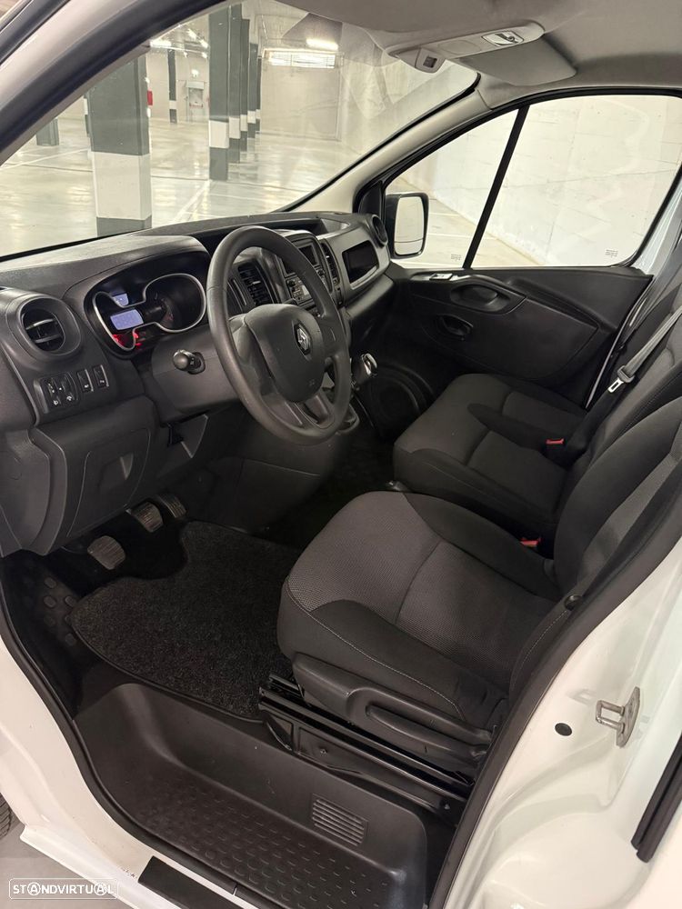 Renault Trafic - 9