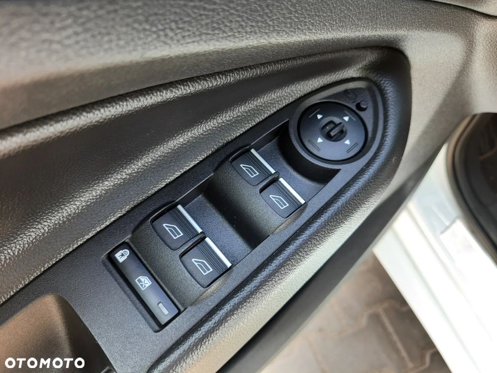 Ford Kuga 1.5 EcoBoost 2x4 ST-Line - 38