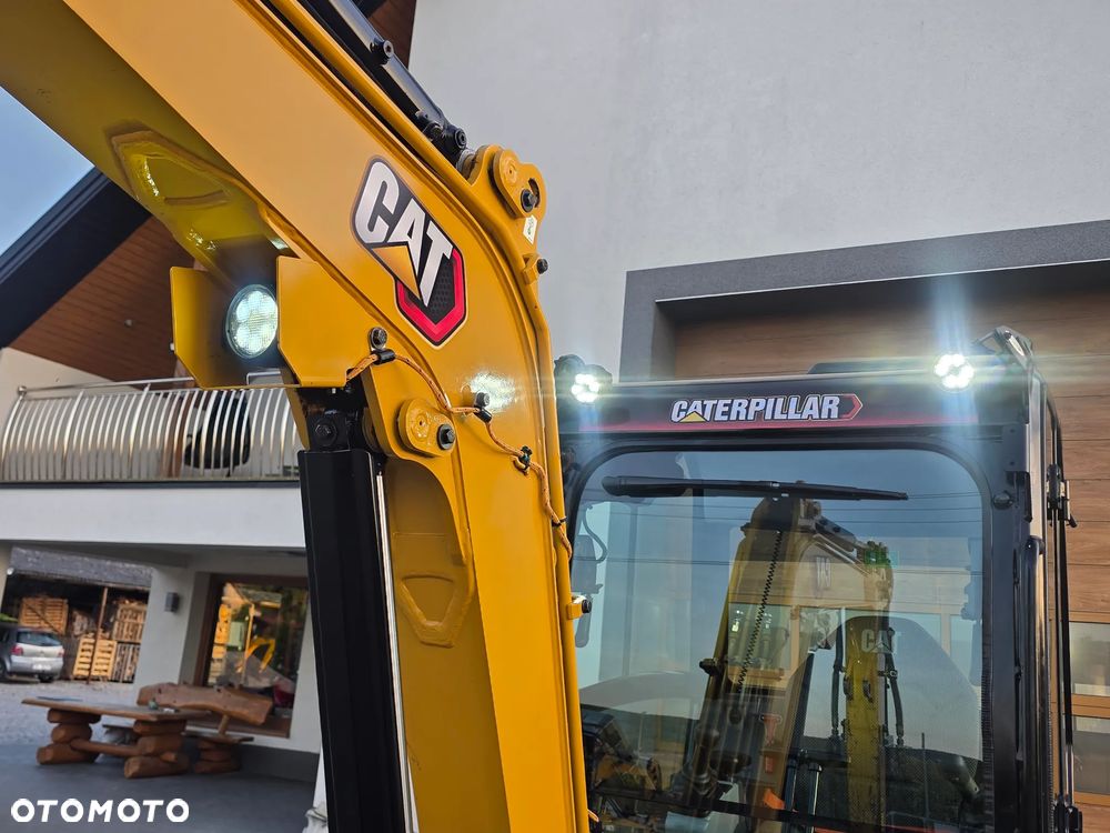 Caterpillar CAT 302.7 CR mini koparka szybkozłącze 3 łyżki piękna serwisowana 1 wł JCB sprowadzona w oryginale - 14