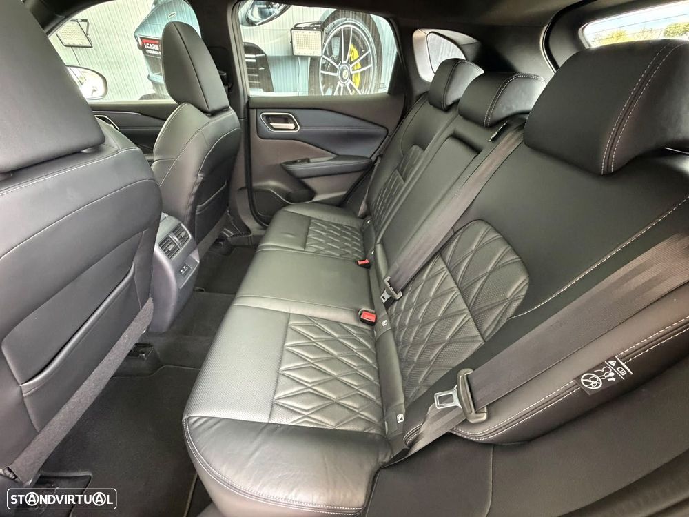 Nissan Qashqai 1.3 DIG-T Tekna + Xtronic - 31