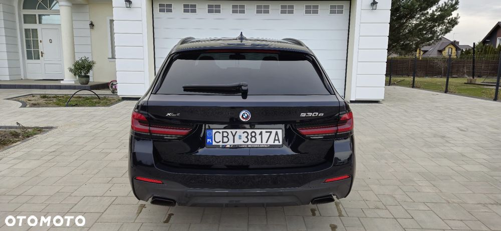 BMW Seria 5 530e xDrive - 5