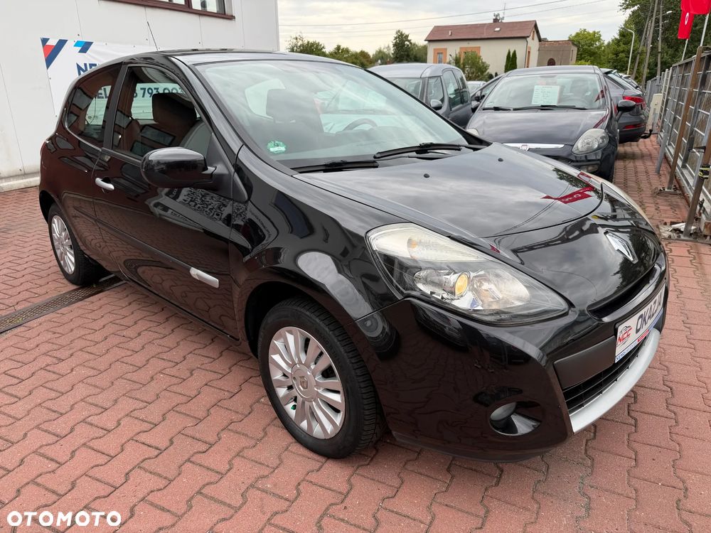 Renault Clio 1.2 16V Tech Run - 12