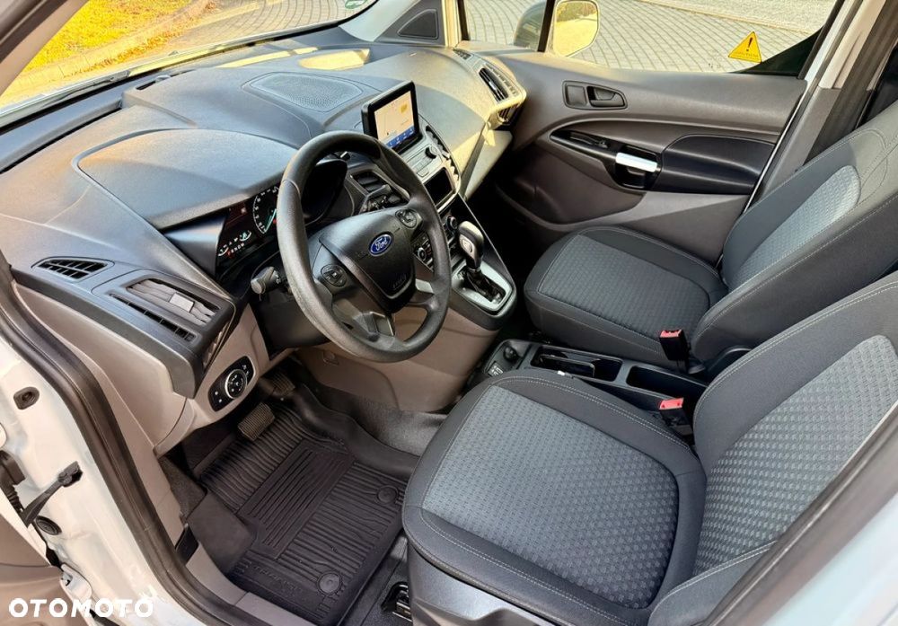 Ford Transit Connect - 33