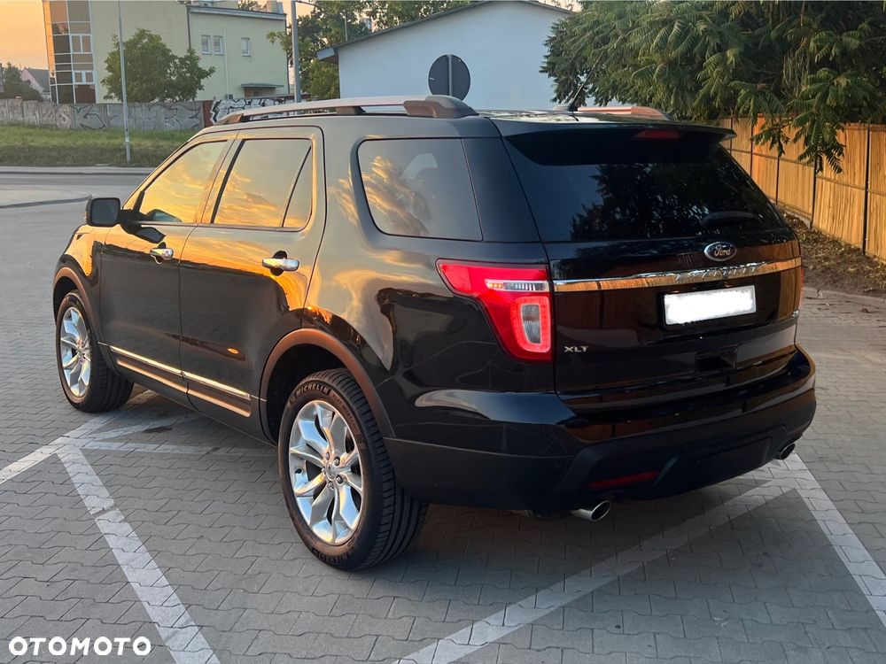 Ford Explorer - 3