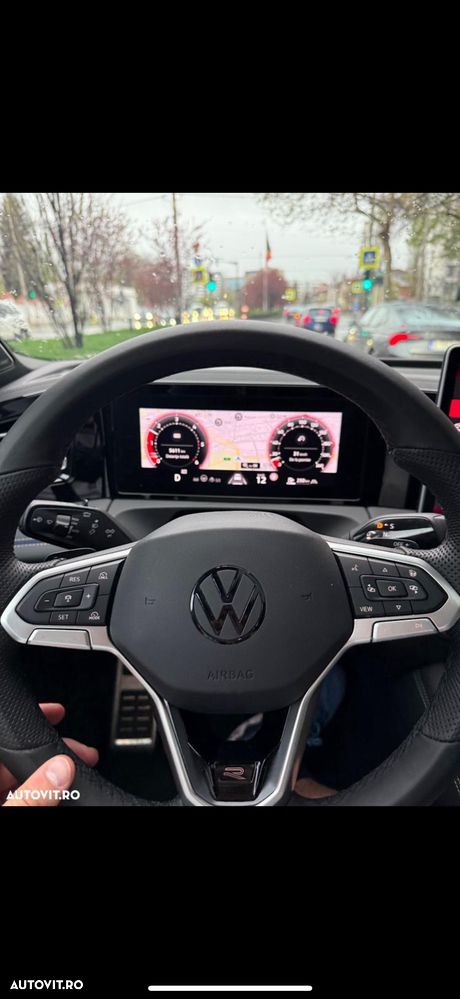 Volkswagen Tiguan - 5