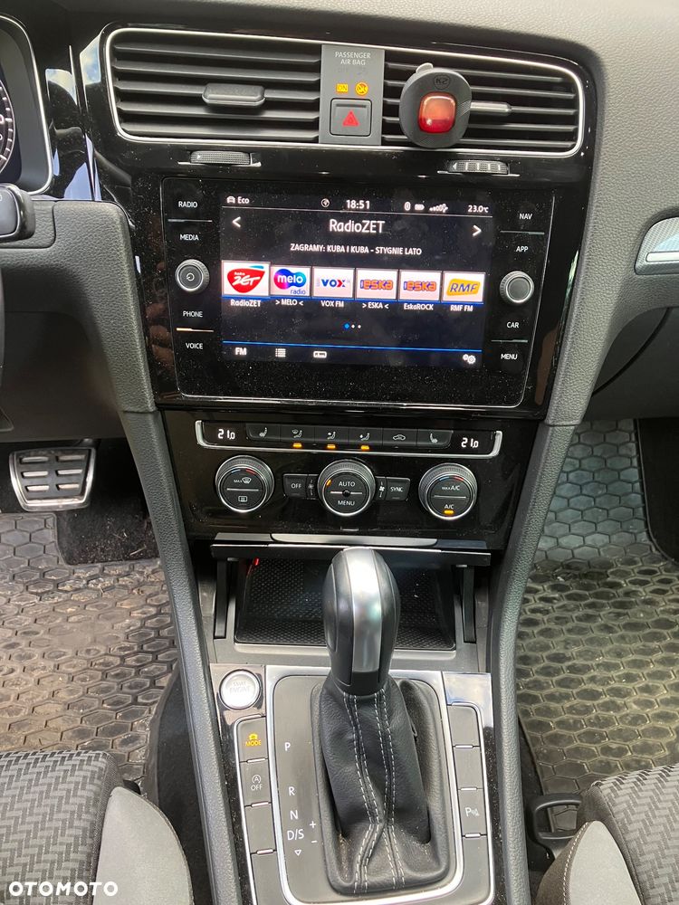 Volkswagen Golf 1.5 eTSI EVO R-Line DSG - 9