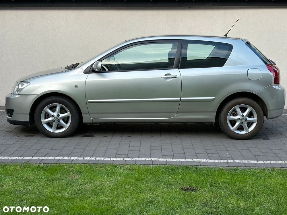Toyota Corolla 2.0 D-4D Sol (air6) - 2