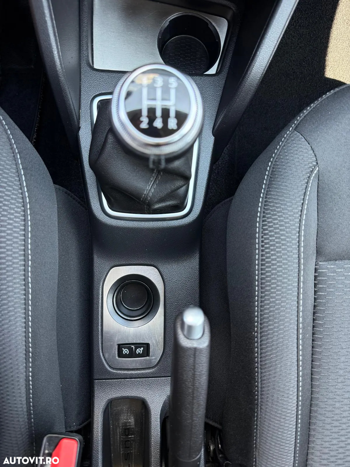 Dacia Duster SCe 115 2WD Comfort - 25