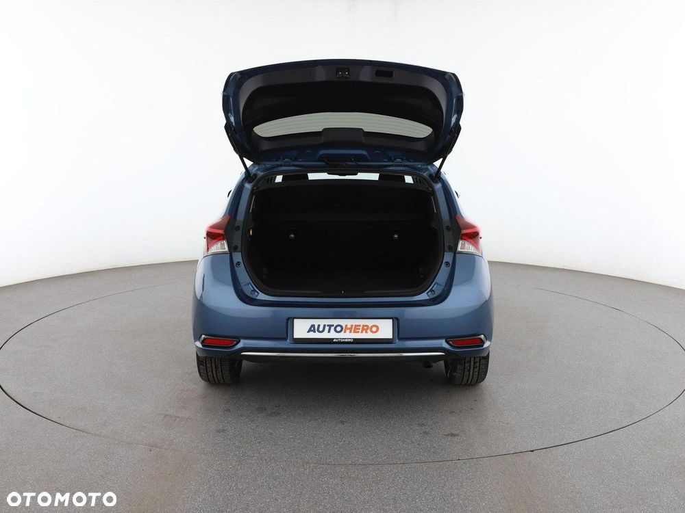 Toyota Auris Hybrid 135 Comfort - 19