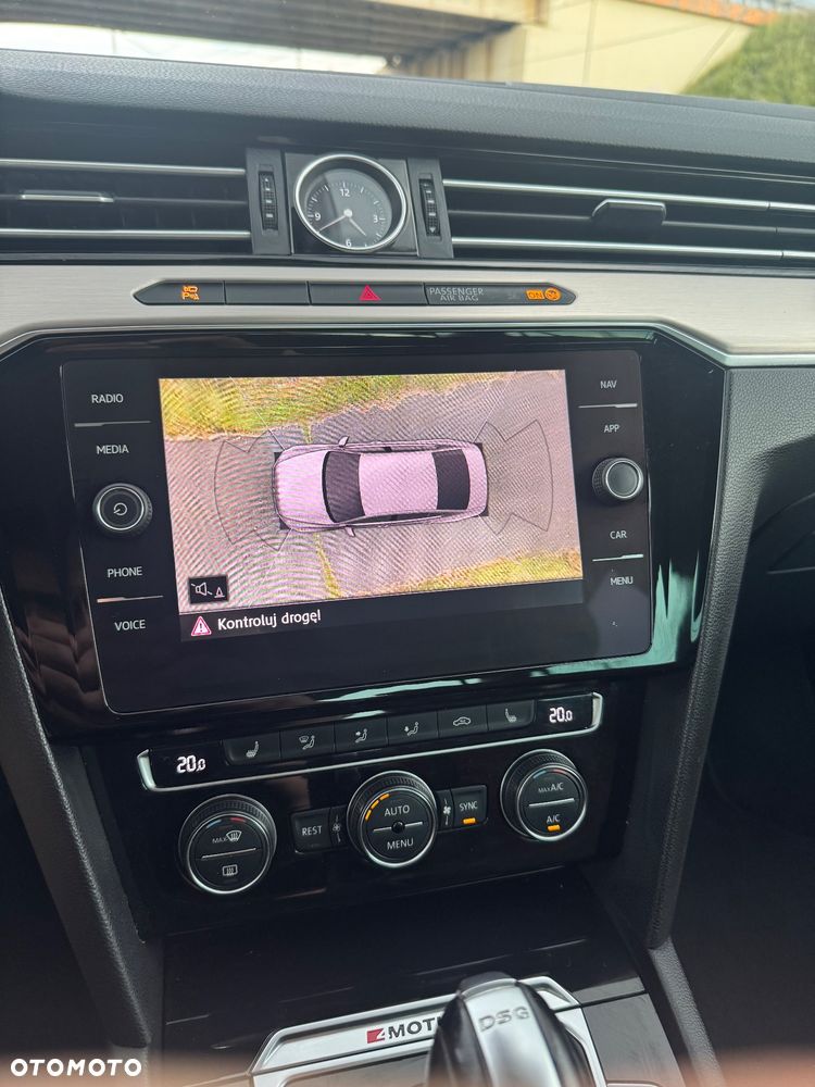 Volkswagen Passat - 15