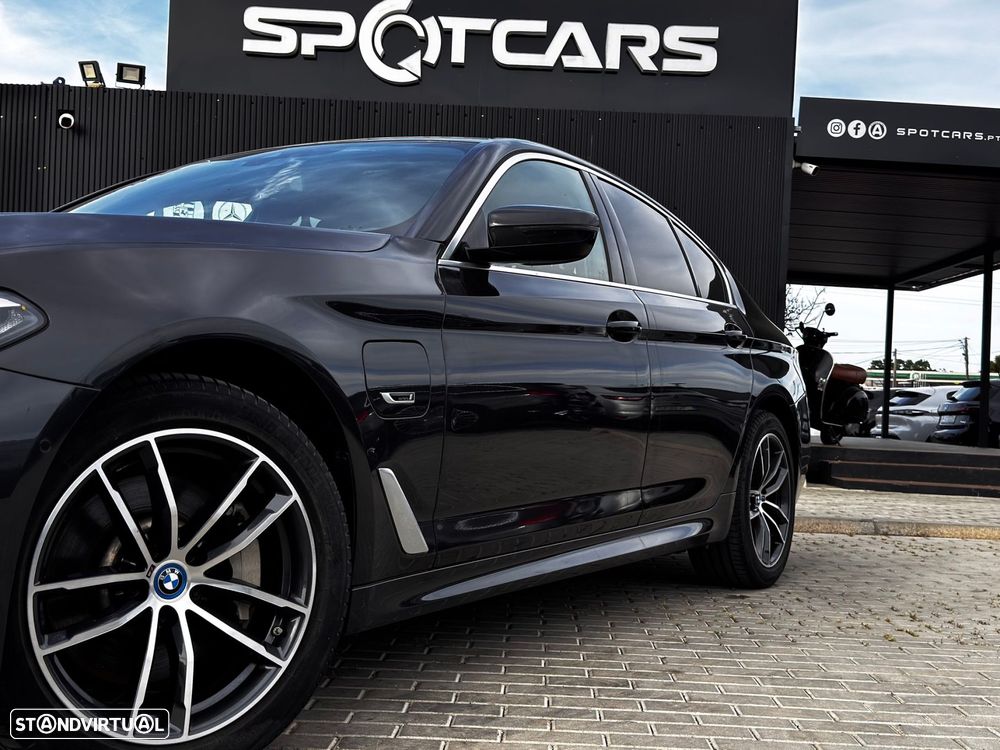 BMW 530 e Pack M - 3
