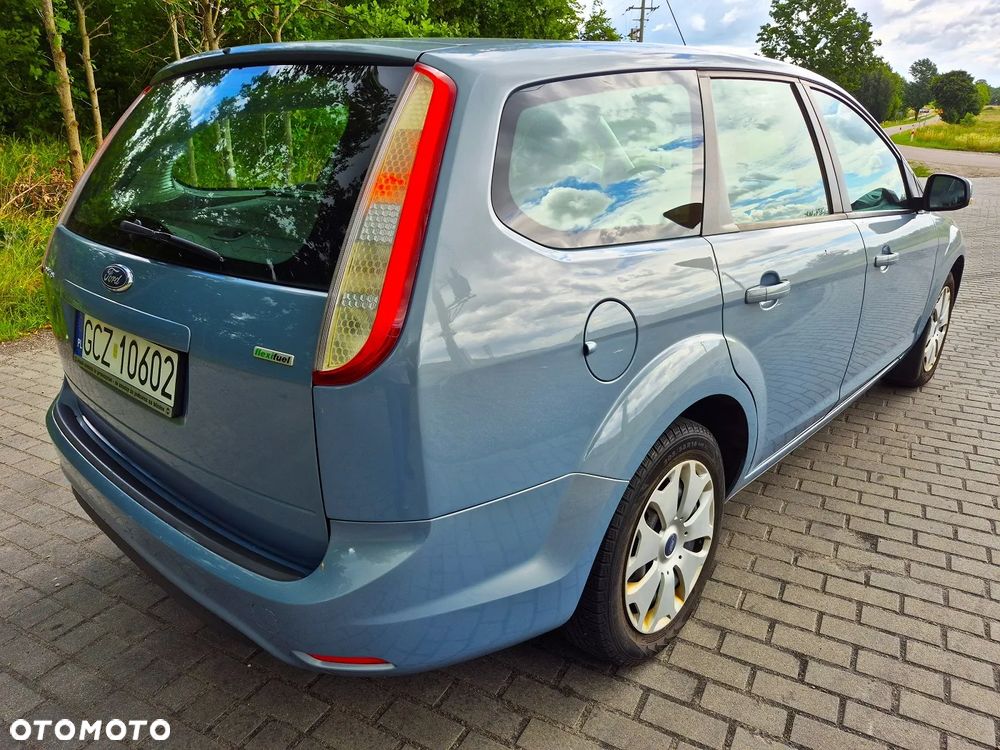 Ford Focus 1.8 Titanium - 8