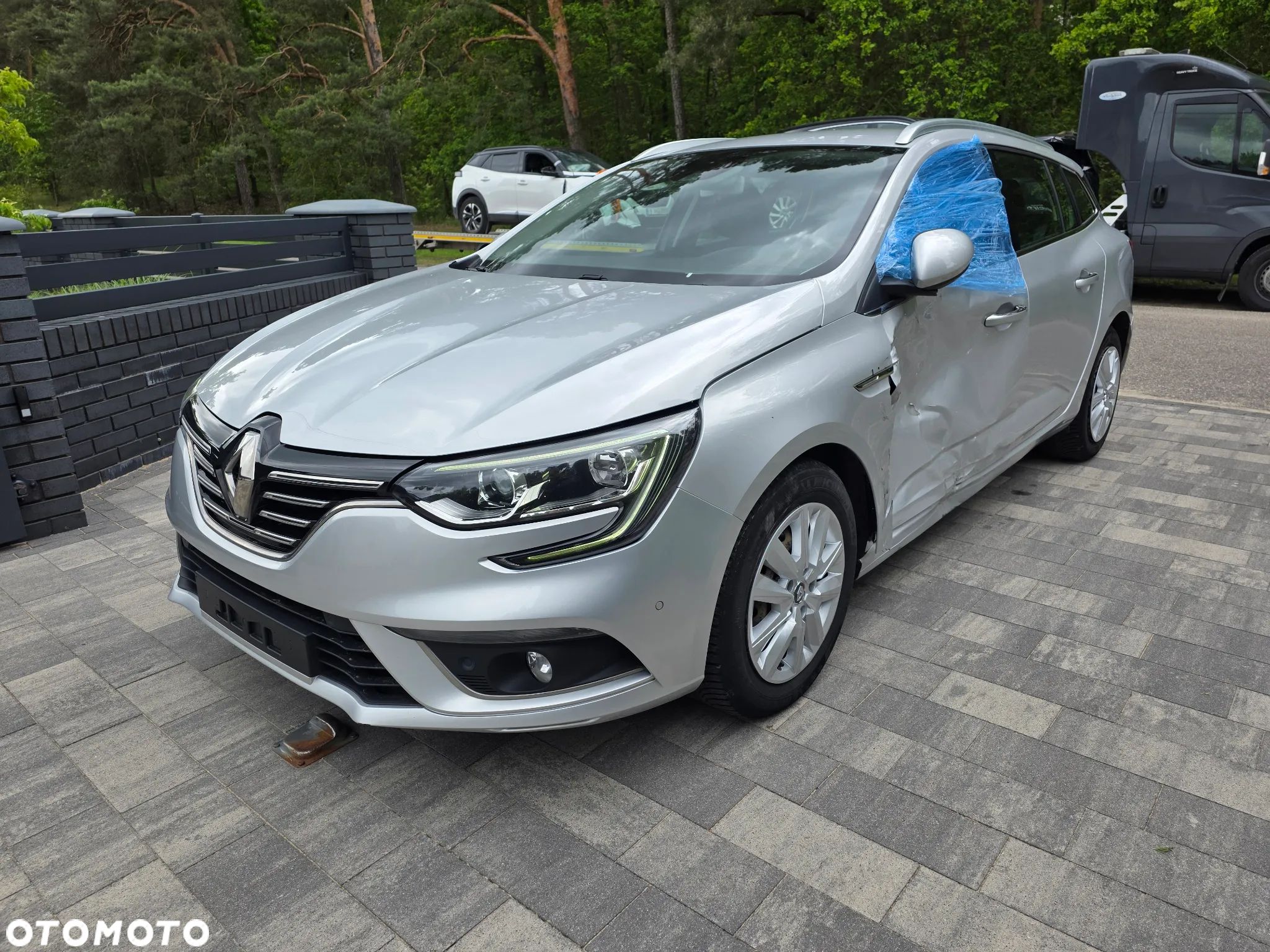 Renault Megane 1.3 TCe FAP Intens - 1