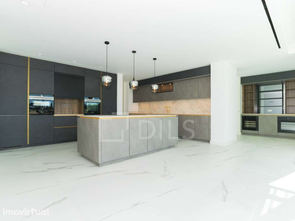 Moradia T5 nova, com piscina, no sítio dos quartos, Loulé - Grande imagem: 2/57
