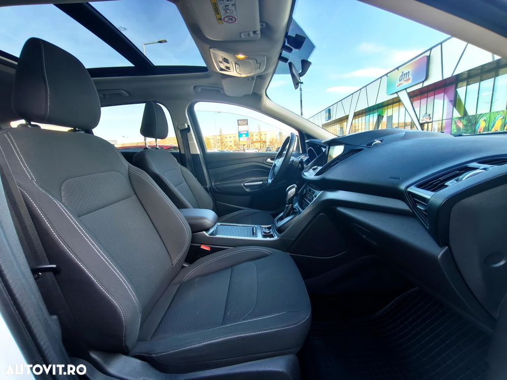 Ford Kuga - 2