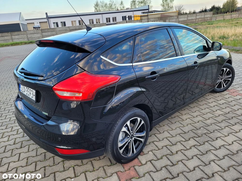 Ford Focus 1.0 EcoBoost Titanium - 10