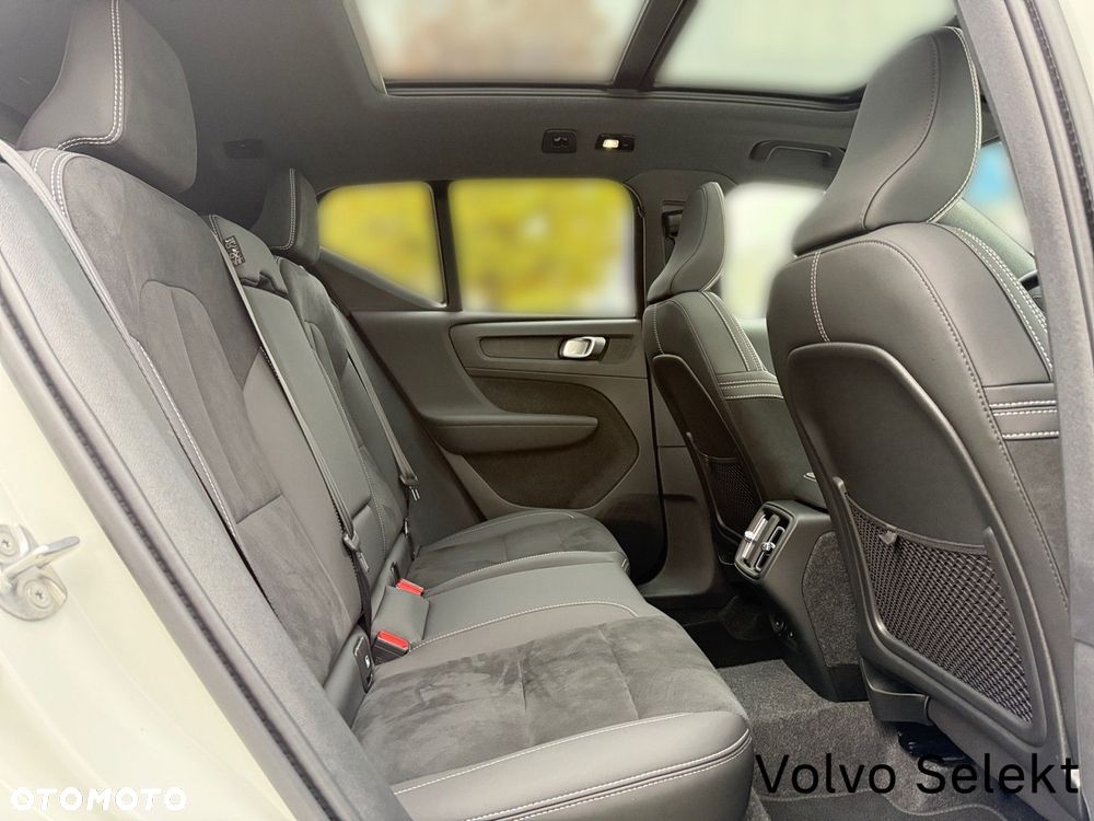 Volvo XC 40 - 31