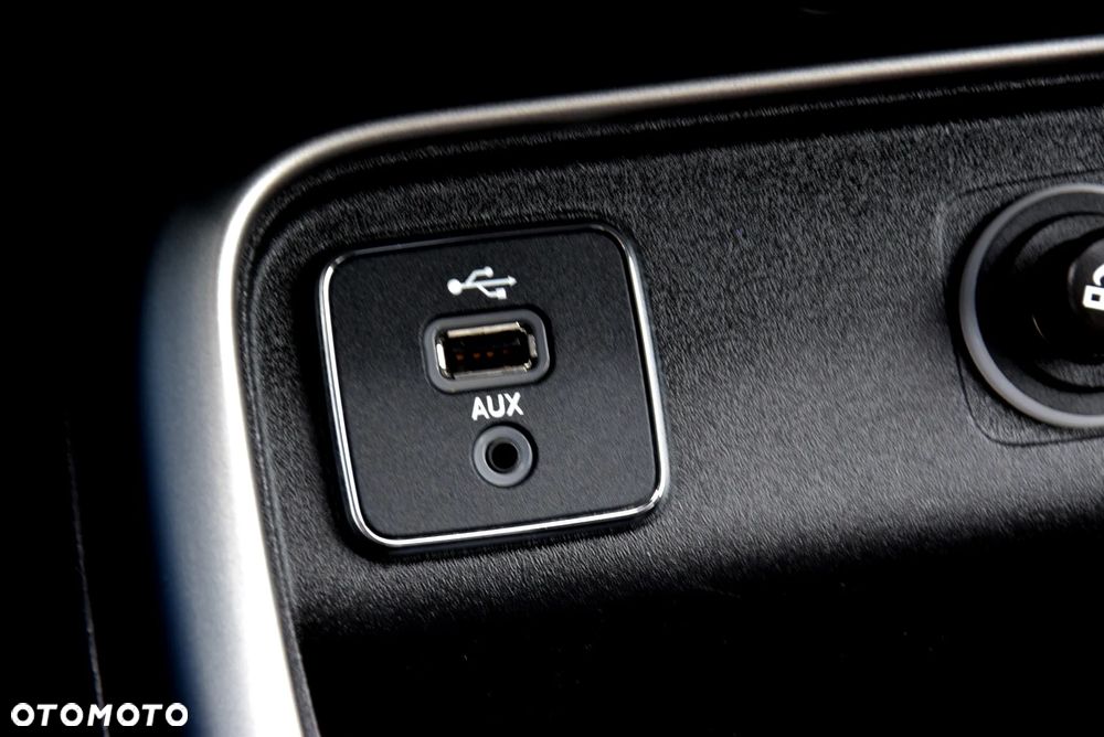 Jeep Compass 1.4 TMair Limited FWD S&S - 32