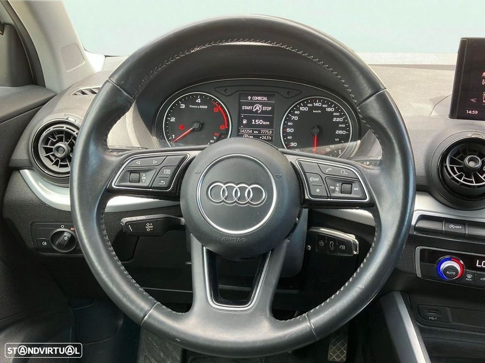 Audi Q2 30 TDI - 12