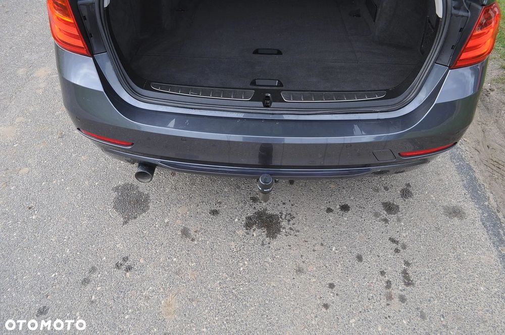 BMW Seria 3 318d Sport Line - 16