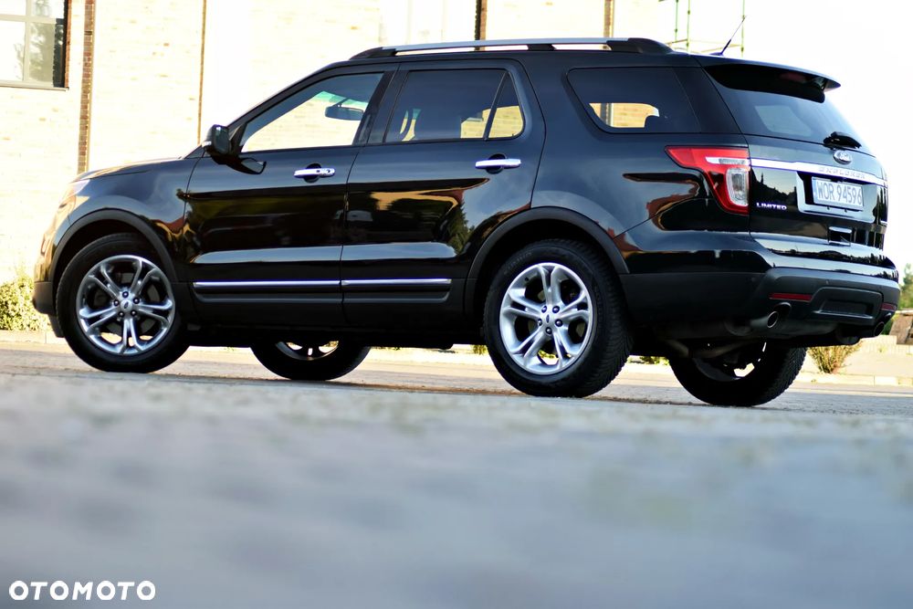 Ford Explorer - 24
