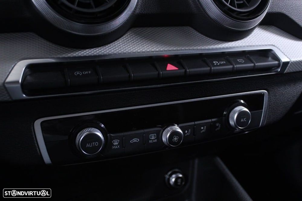 Audi Q2 30 TFSI Advanced - 30