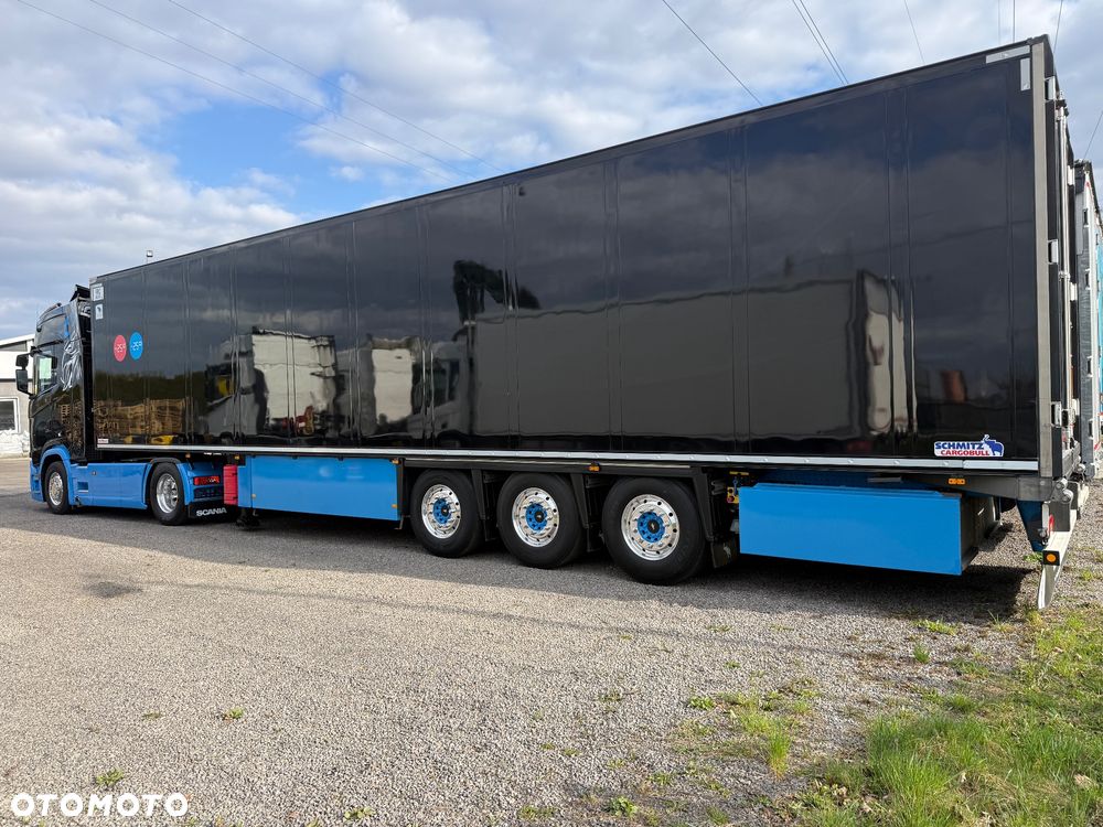 Schmitz Cargobull - 24