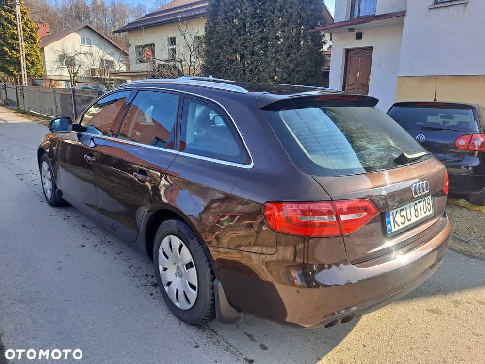 Audi A4 Avant 2.0 TDI DPF Ambiente - 6