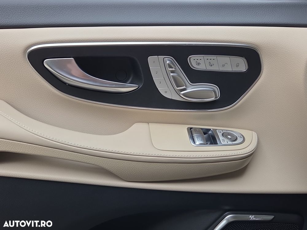 Mercedes-Benz V 300 d Extralang 4Matic 9G-TRONIC Exclusive - 14