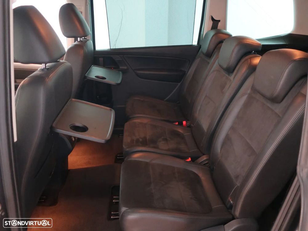 VW Sharan 2.0 TDI Highline 4Motion - 13