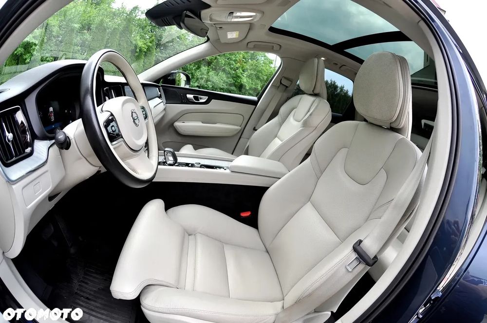 Volvo XC 60 B4 D Geartronic RDesign - 24