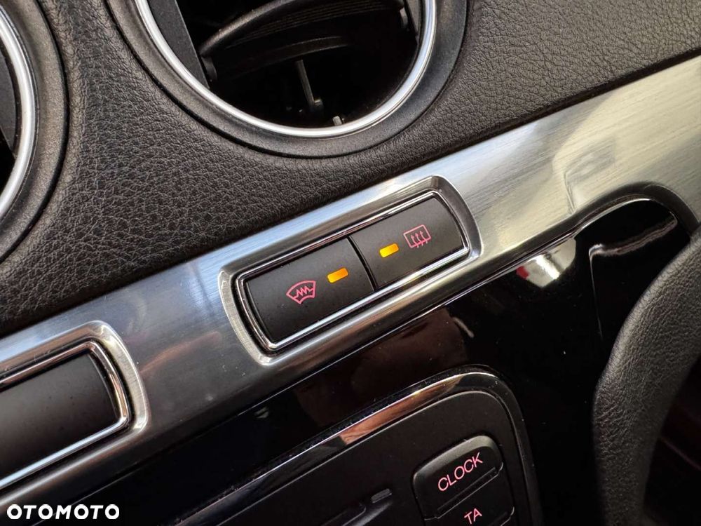 Ford S-Max - 32