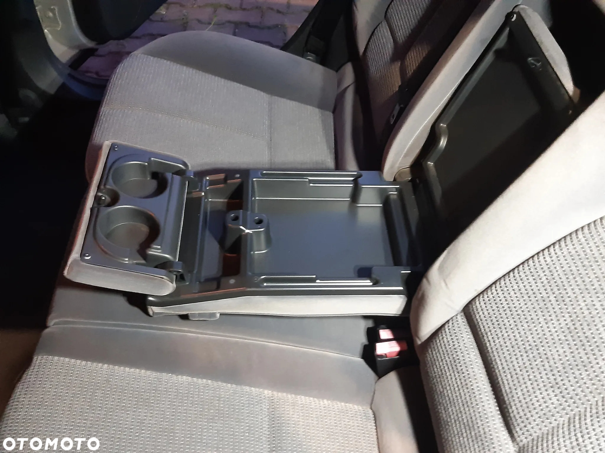 Peugeot 407 1.6 HDI Premium - 15