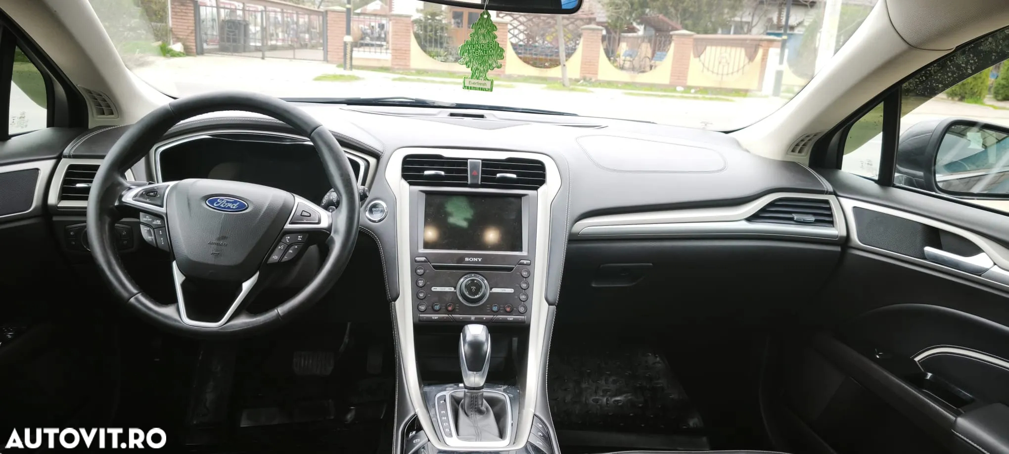 Ford Mondeo Vignale 2.0 TDCi Powershift AWD - 8