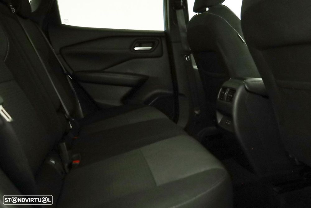 Nissan Qashqai 1.3 DIG-T N-Connecta Xtronic - 20
