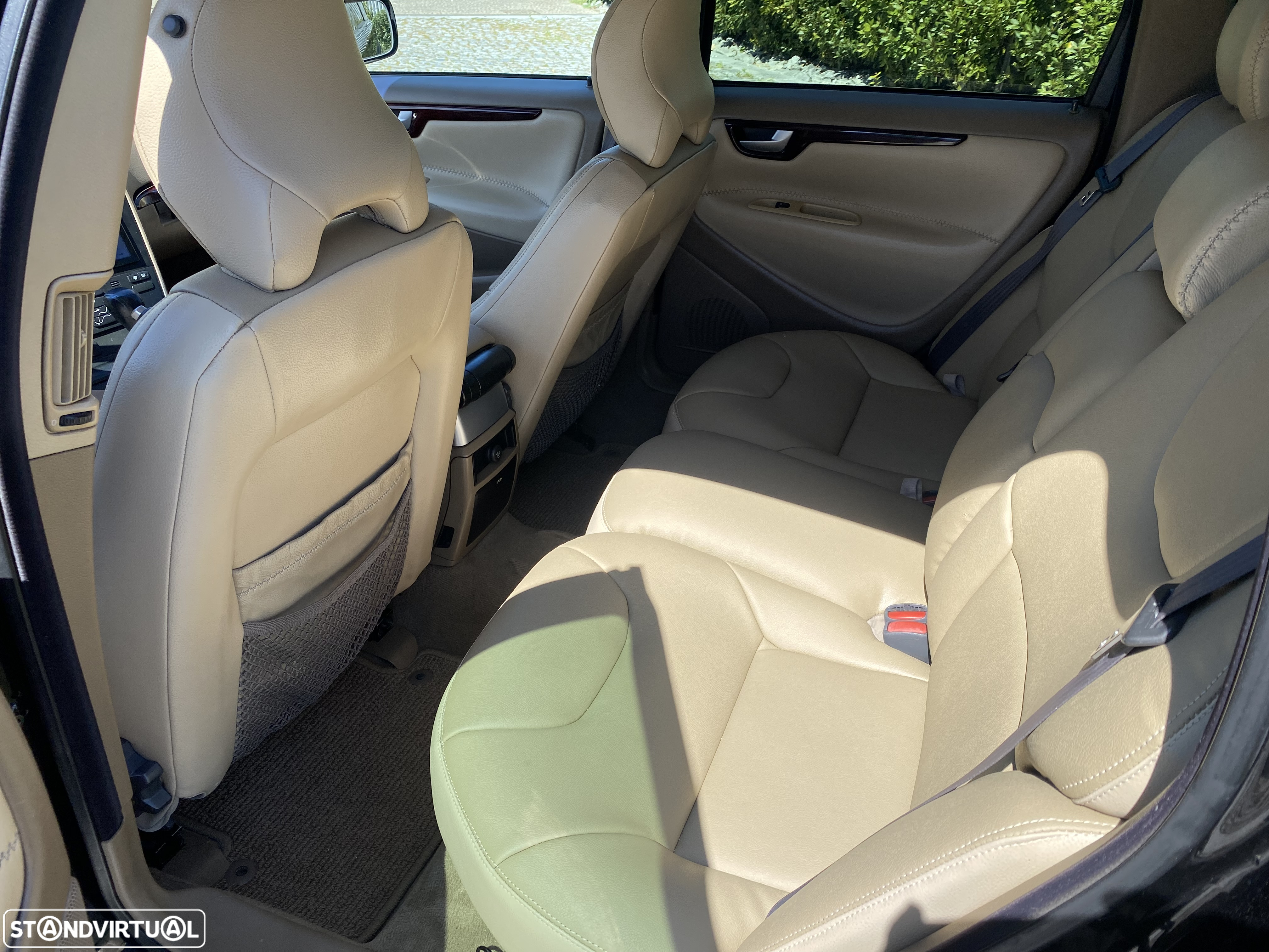 Volvo XC 70 - 12