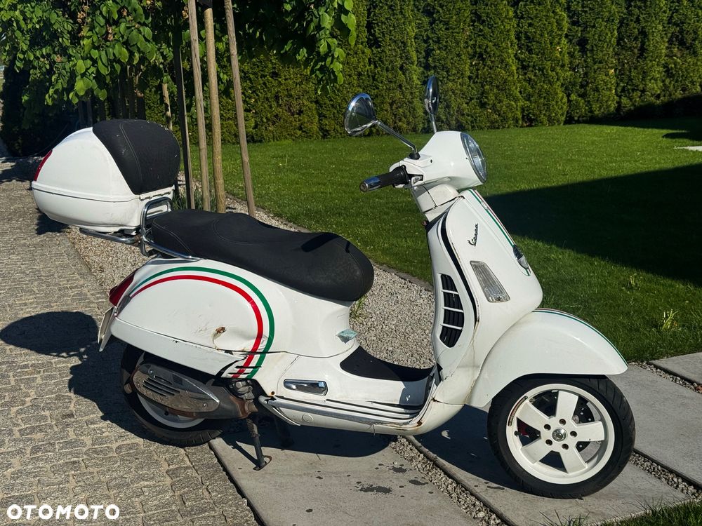 Vespa GTS - 11