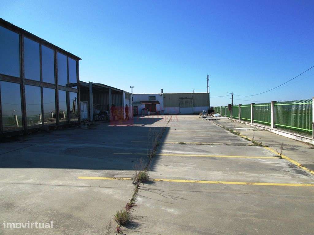 SÃO PEDRO DA CADEIRA-SOLTARIA - ARMAZÉM COM 180 M2 - Grande imagem: 3/6