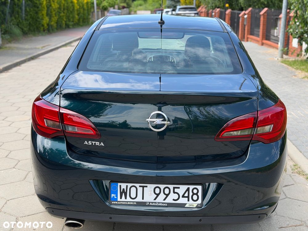 Opel Astra 1.4 T Active - 11