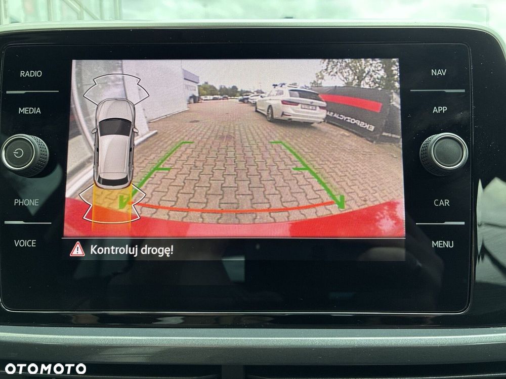 Volkswagen T-Roc 1.5 TSI Style DSG - 25