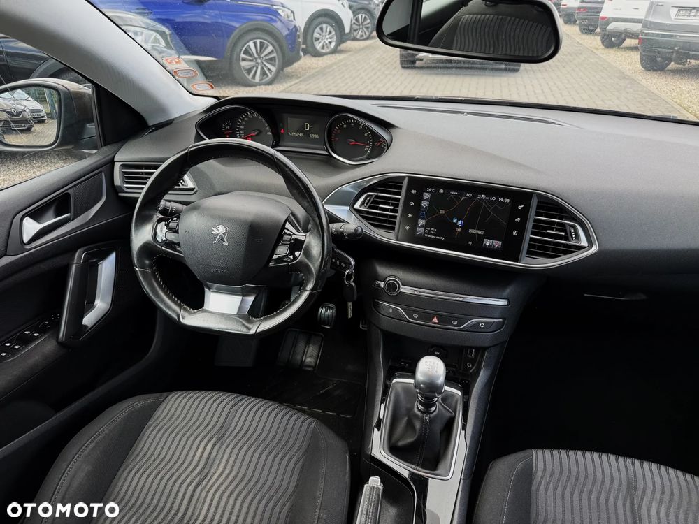 Peugeot 308 125 THP Active - 12