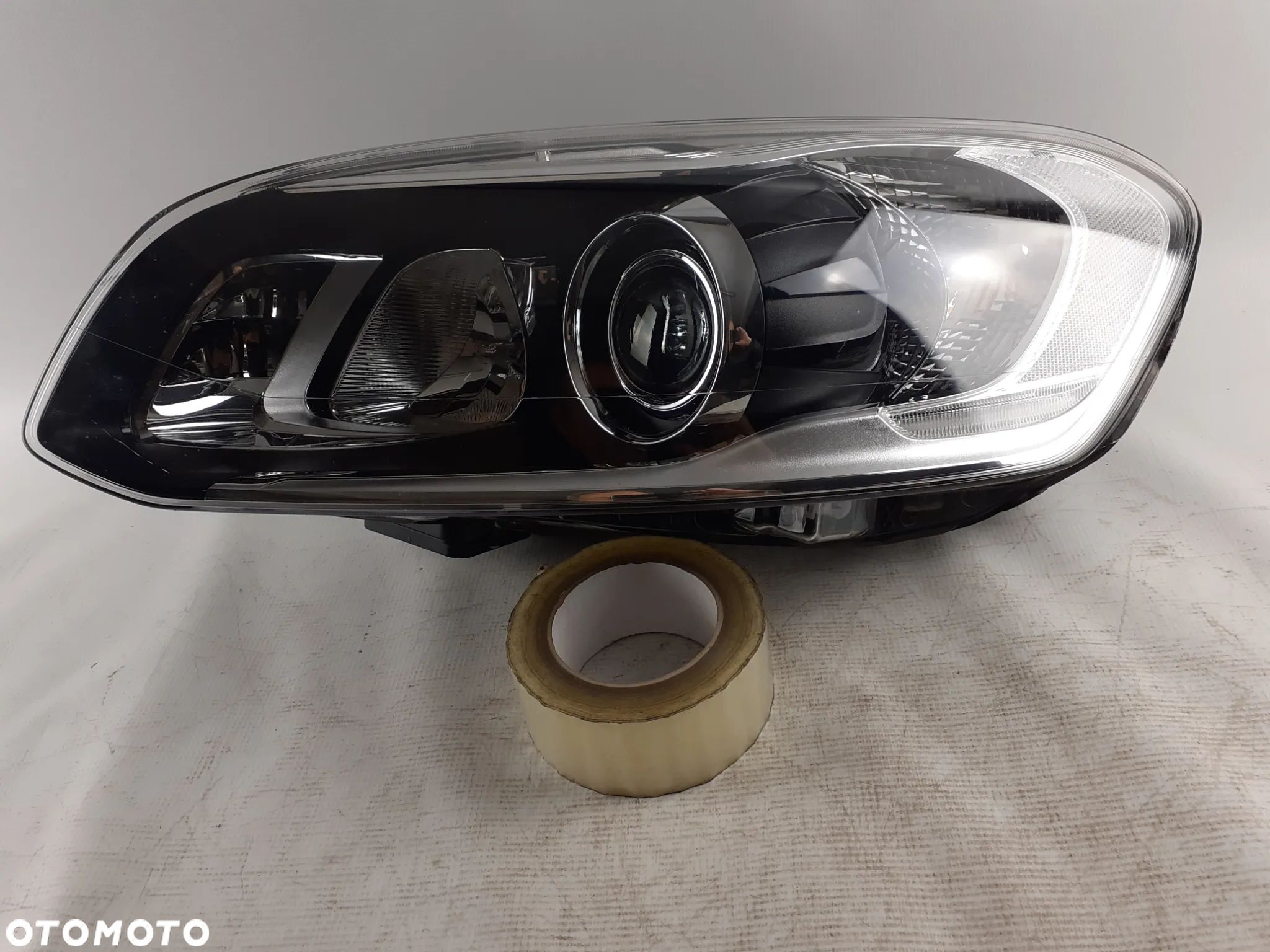 Lampa Volvo lewa XC60 Bi xenon skrętny 13-18r EUR - 1