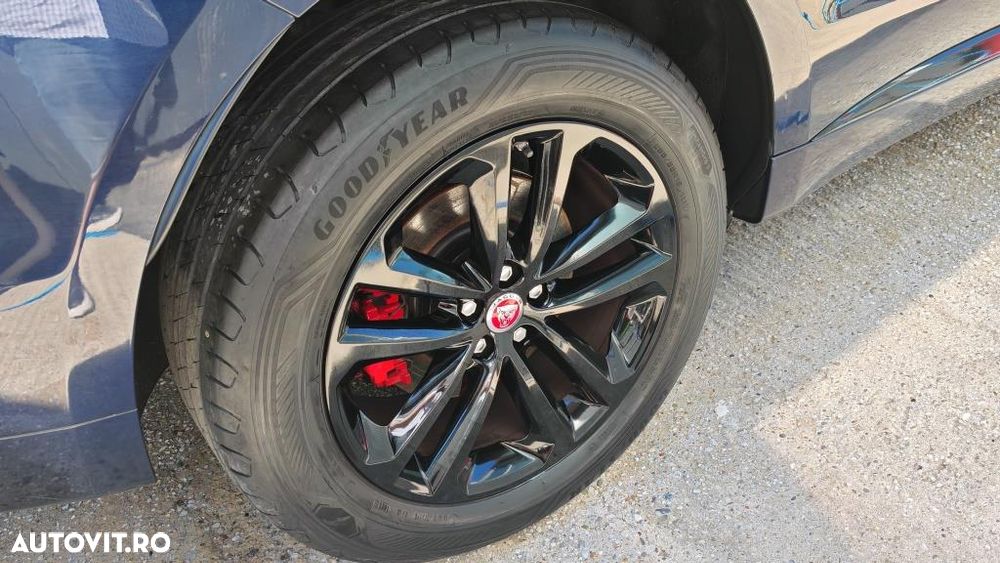 Jaguar F-Pace 20d AWD Aut. R-Sport - 31
