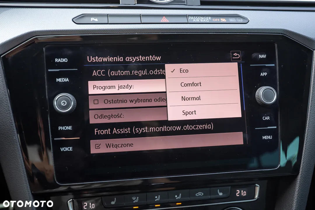 Volkswagen Passat Variant 1.8 TSI (BlueMotion Technology) DSG Highline - 27