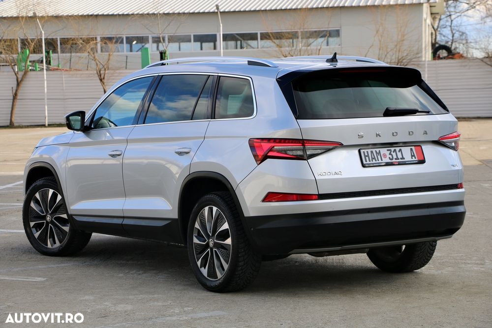 Skoda Kodiaq 2.0 TDI 4X4 DSG SportLine - 3