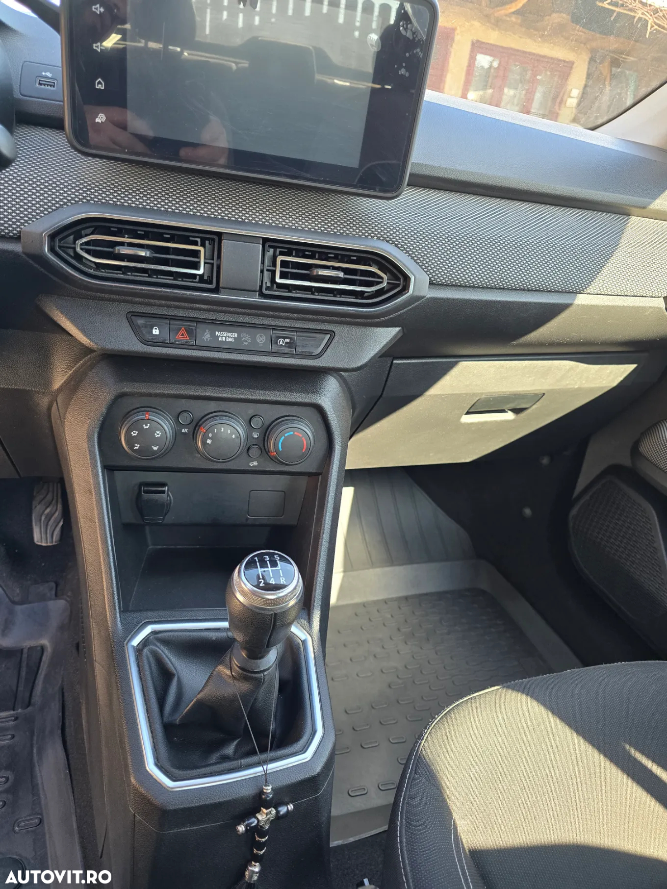 Dacia Logan SCe 65 Comfort - 9
