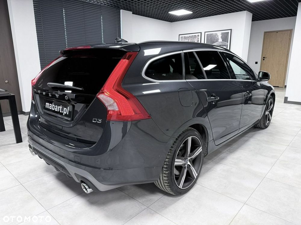 Volvo V60 D3 R-Design - 5