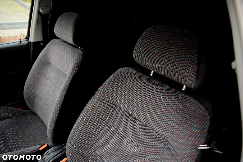 Volkswagen Vento - 17