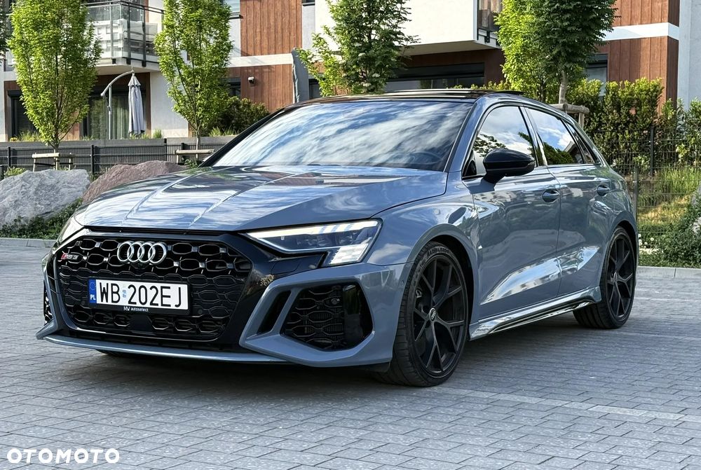 Audi RS3 Sportback - 1